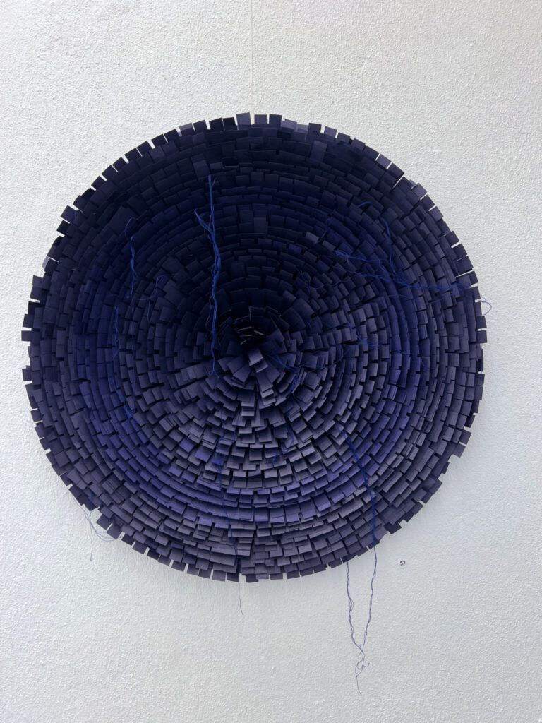 Christine Lyhne, galleri kbh kunst, papirkunst, vægskulptur,